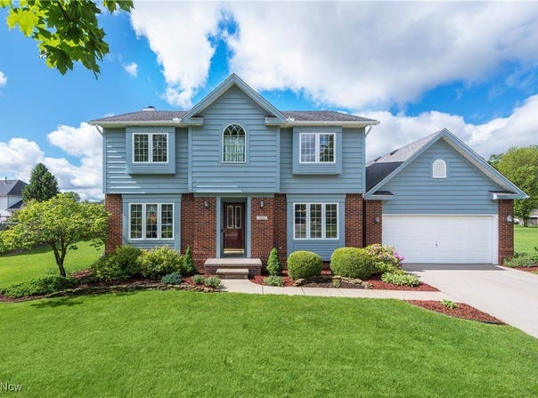 125 Duke Court, Elyria, OH 44035