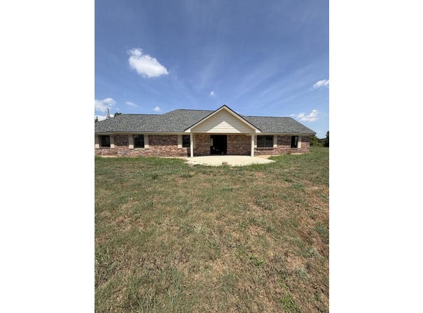 1920 MUDLINE ROAD, Proctor, AR 72376