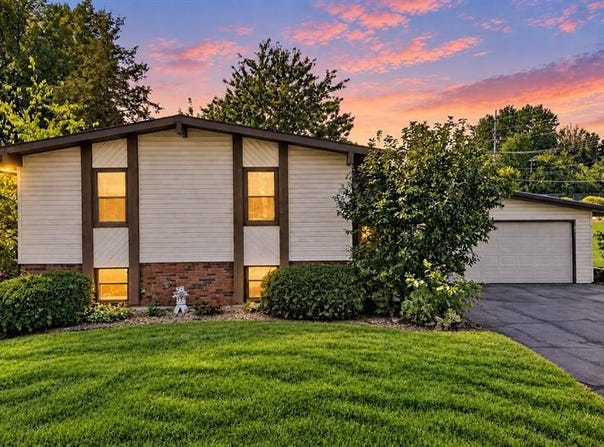 31 Buckingham Drive, Washington, MO 63090