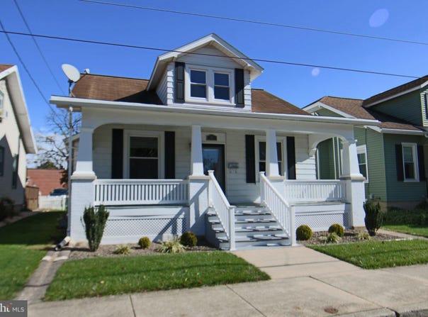 29 S JOHN Street, HUMMELSTOWN, PA 17036