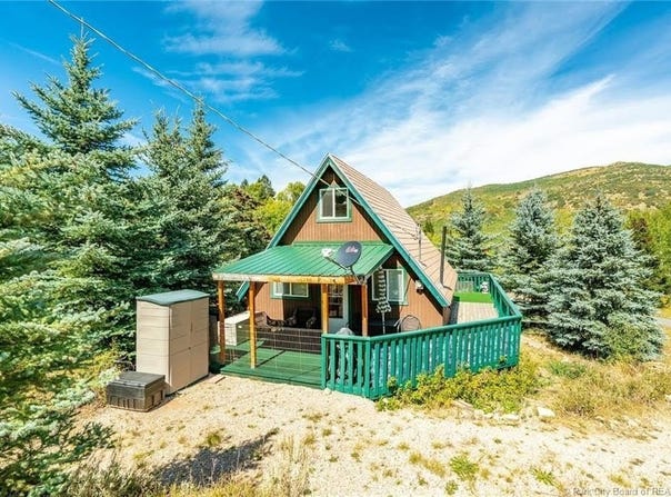 5698 E CARIBOU Dr S, Oakley, UT 84055