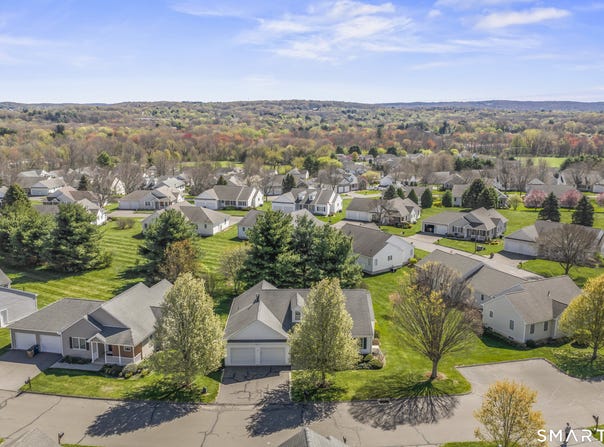 14 Oakview Place, Vernon, CT 06066