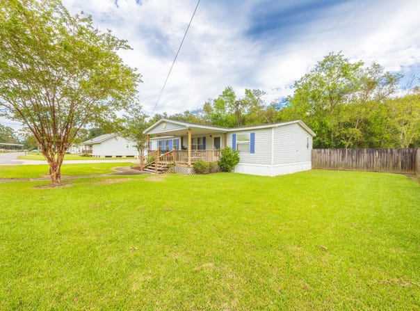 132 Cypress Villa, Gheens, LA 70355