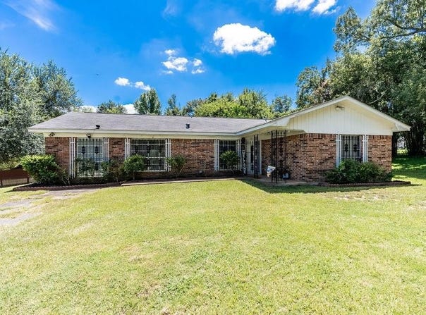 2113 N Jackson St, PALESTINE, TX 75803