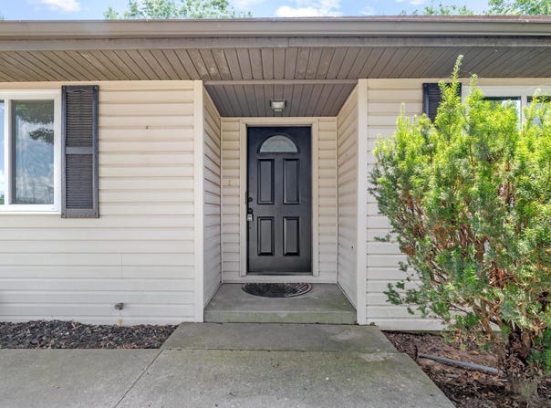 302 W Howard Avenue, Billings, MO 65610