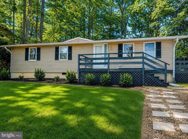 116 LAKEVIEW Parkway, LOCUST GROVE, VA 22508
