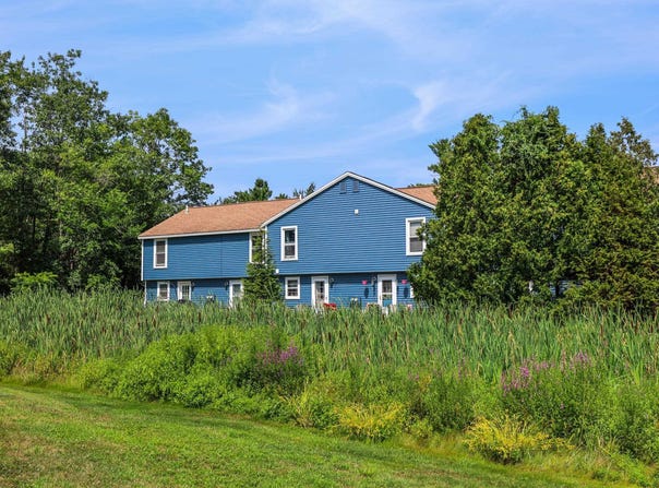 69 Stonegate Lane, Derry, NH 03038