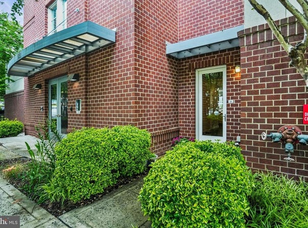 1811 14TH ST N #C104, ARLINGTON, VA 22209