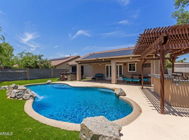 11361 E ESCONDIDO Avenue, Mesa, AZ 85208