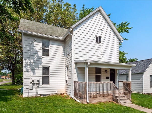 601 N 1st Street, Indianola, IA 50125