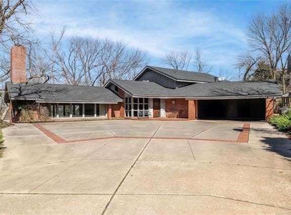 2100 N Star Court, Bartlesville, OK 74006