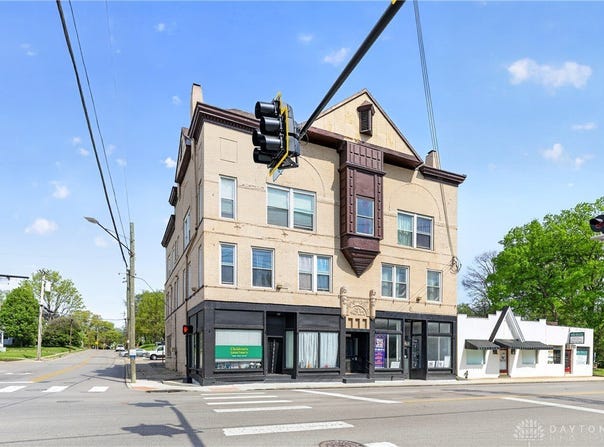 7045-7049 Montgomery Road, Silverton, OH 45236