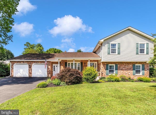 8102 GLENDALE DR, FREDERICK, MD 21702