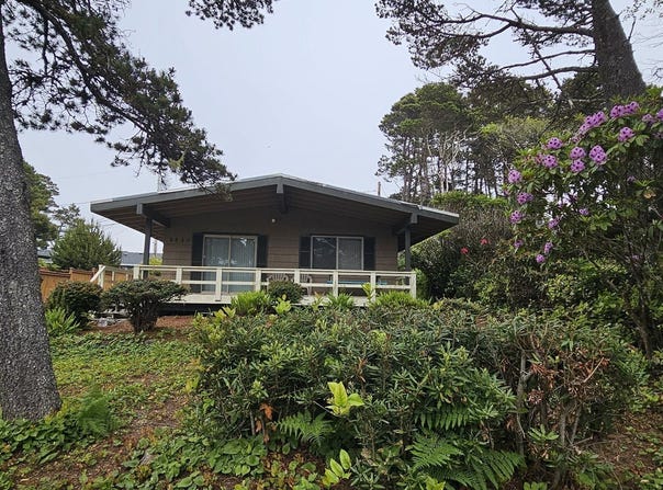 5840 HACIENDA AVE, Lincoln City, OR 97367