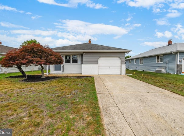 27 HARRINGTON DRIVE S, TOMS RIVER, NJ 08757