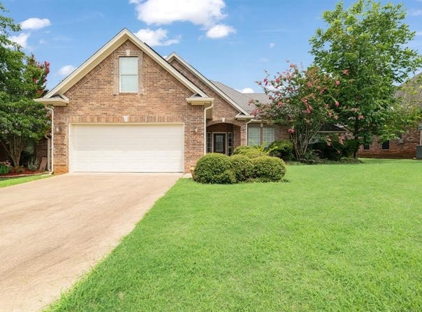 980 Braydan Drive, Reno, TX 75462