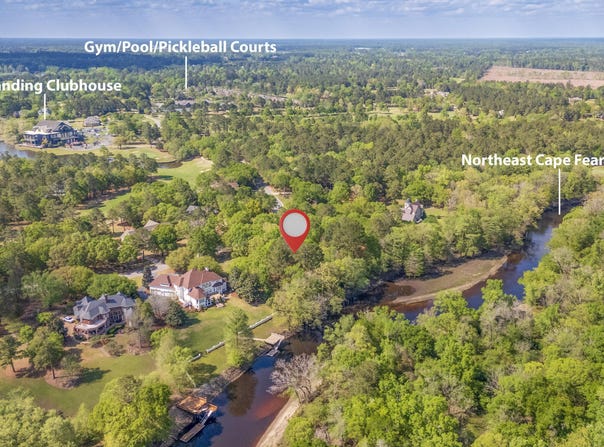 167 River Ridge Drive, Wallace, NC 28466