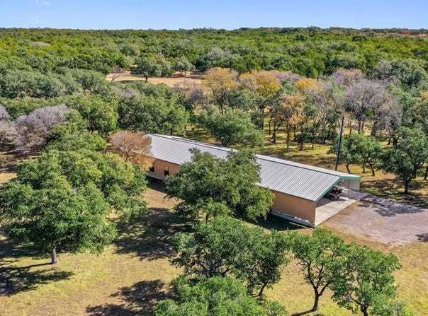 1145 Flat Creek Rd, Johnson City, TX 78636
