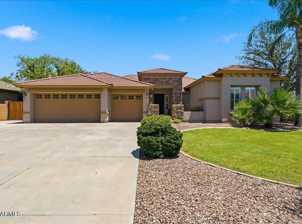 845 N THUNDERBIRD Avenue, Gilbert, AZ 85234
