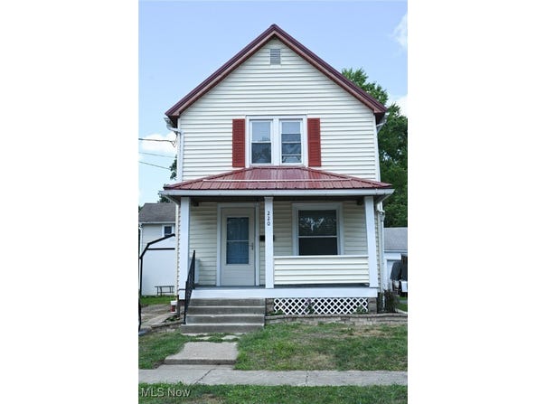 220 Neil Street, Niles, OH 44446