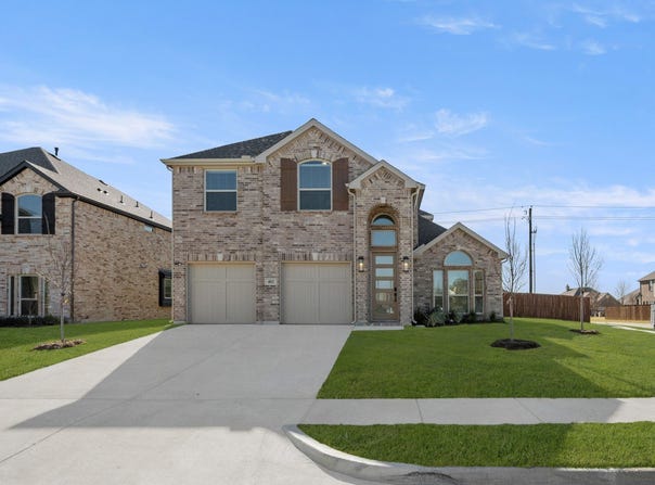 402 Crestview Drive, Midlothian, TX 76065
