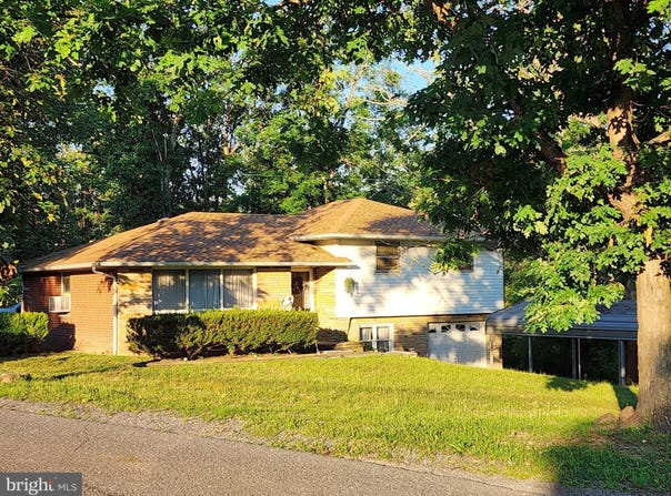 4549 GEORGES RUN Road, RIDGELEY, WV 26753