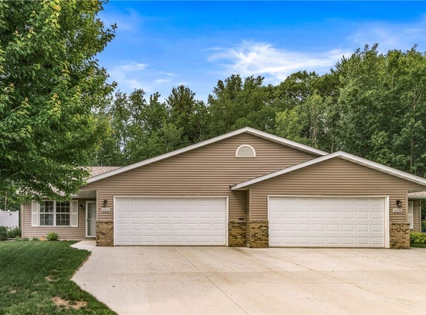 4002 Echo Valley Drive, Eau Claire, WI 54701