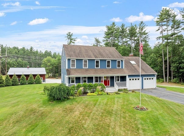 41 Lake St, Dunstable, MA 01827