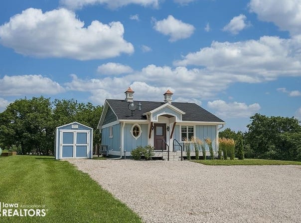 3148 Crestview Drive, Ellston, IA 50074