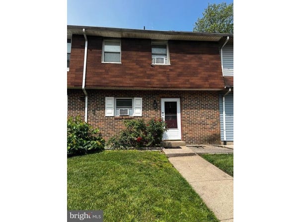 47 LA CASCATA DRIVE, CLEMENTON, NJ 08021