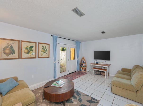 208 3rd Street, Fort Walton Beach, FL 32548