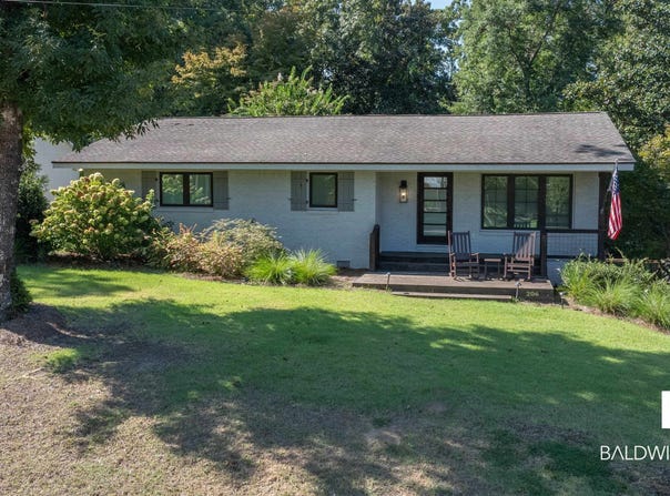 206 Volanta Avenue, Fairhope, AL 36532