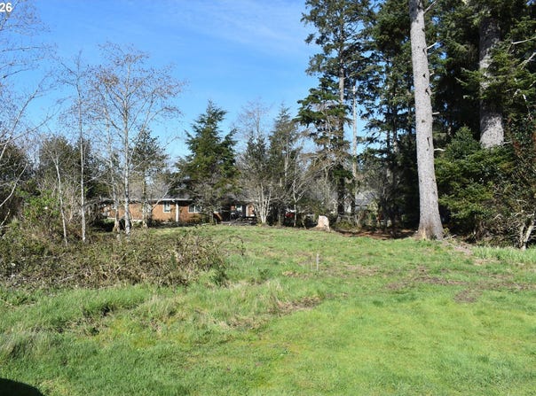 9th St, Gearhart, OR 97138