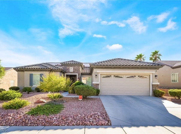 2318 Black River Falls Drive, Henderson, NV 89044