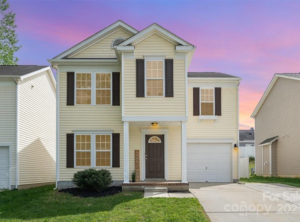 13514 Tartarian Court, Charlotte, NC 28215