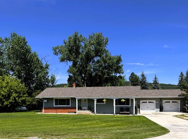 119 W Thompson Street, Sundance, WY 82729