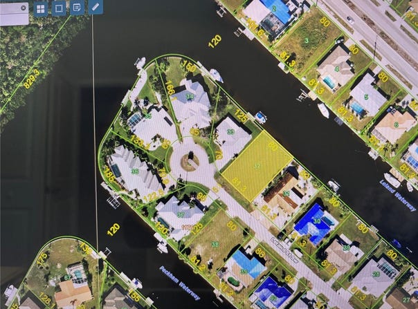 140 LELAND STREET SW, PORT CHARLOTTE, FL 33952