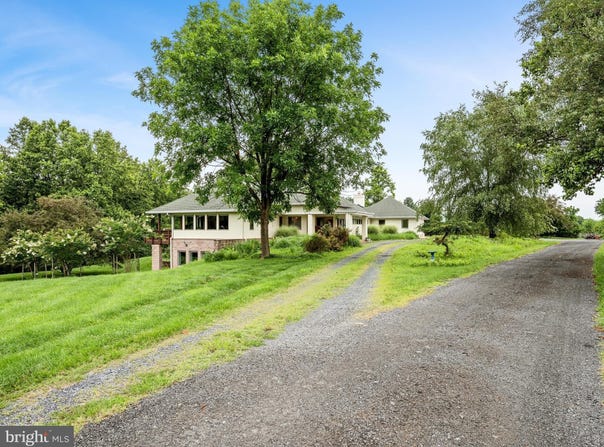 3959 COBBLER MOUNTAIN ROAD, DELAPLANE, VA 20144
