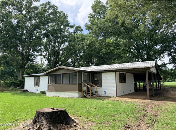 647 Irwin Road, Bentonia, MS 39040