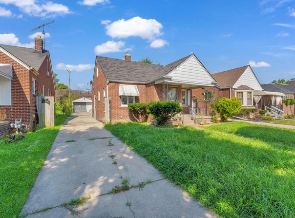 17189 Albion Avenue, Detroit, MI 48234