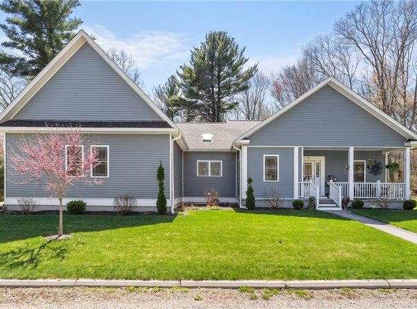 40 Lloyd Bowen Court, Glocester, RI 02814