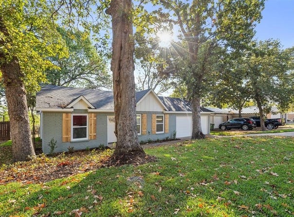 3709 French Wood Drive, Arlington, TX 76016