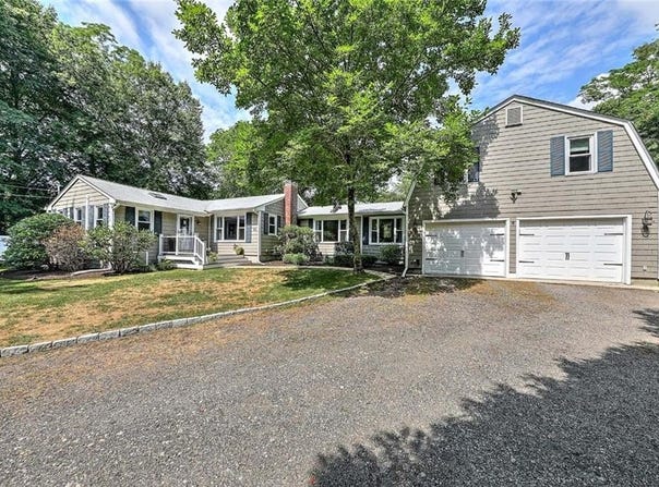 63 Pendar Road, North Kingstown, RI 02852