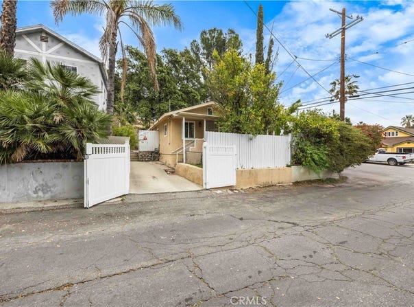 10106 Gish Avenue, Tujunga, CA 91042