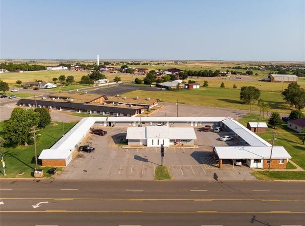 611 NE Highway 66 Highway, Sayre, OK 73662