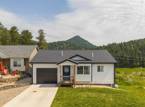 1056 Quinn Drive, Hill City, SD 57745