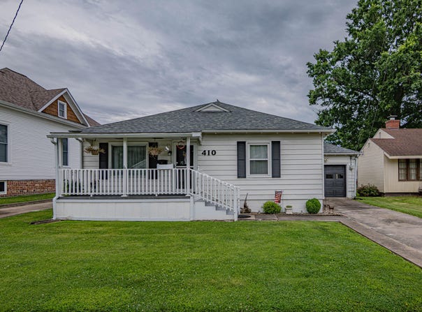 410 E Carpenter St, Moberly, MO 65270