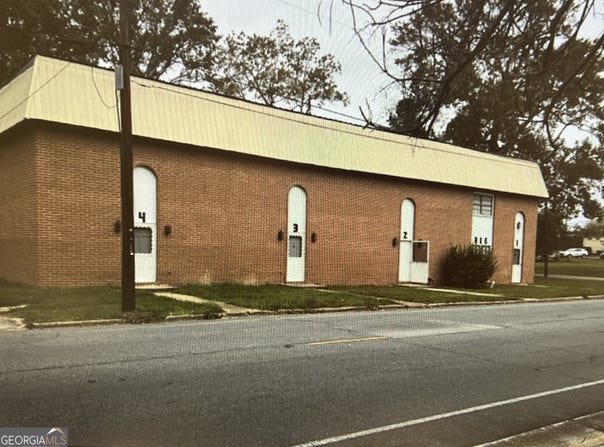 316 W Moring, Swainsboro, GA 30401