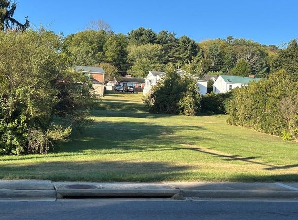 4th St lot: 0, Wytheville, VA 24382
