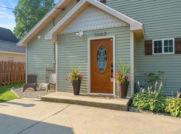 5062 Deep Point Drive, Portage, MI 49002